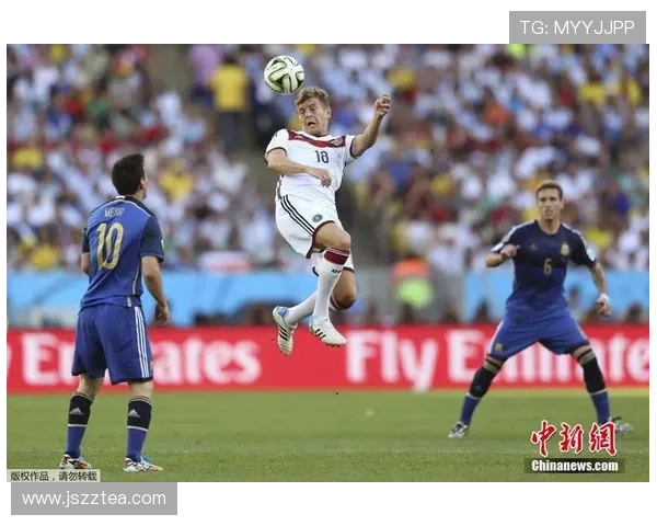 聚焦世界杯加时赛赛制演变与胜负悬念解析对球队战术与心理博弈影响 - 副本 - 副本 - 副本 - 副本 - 副本